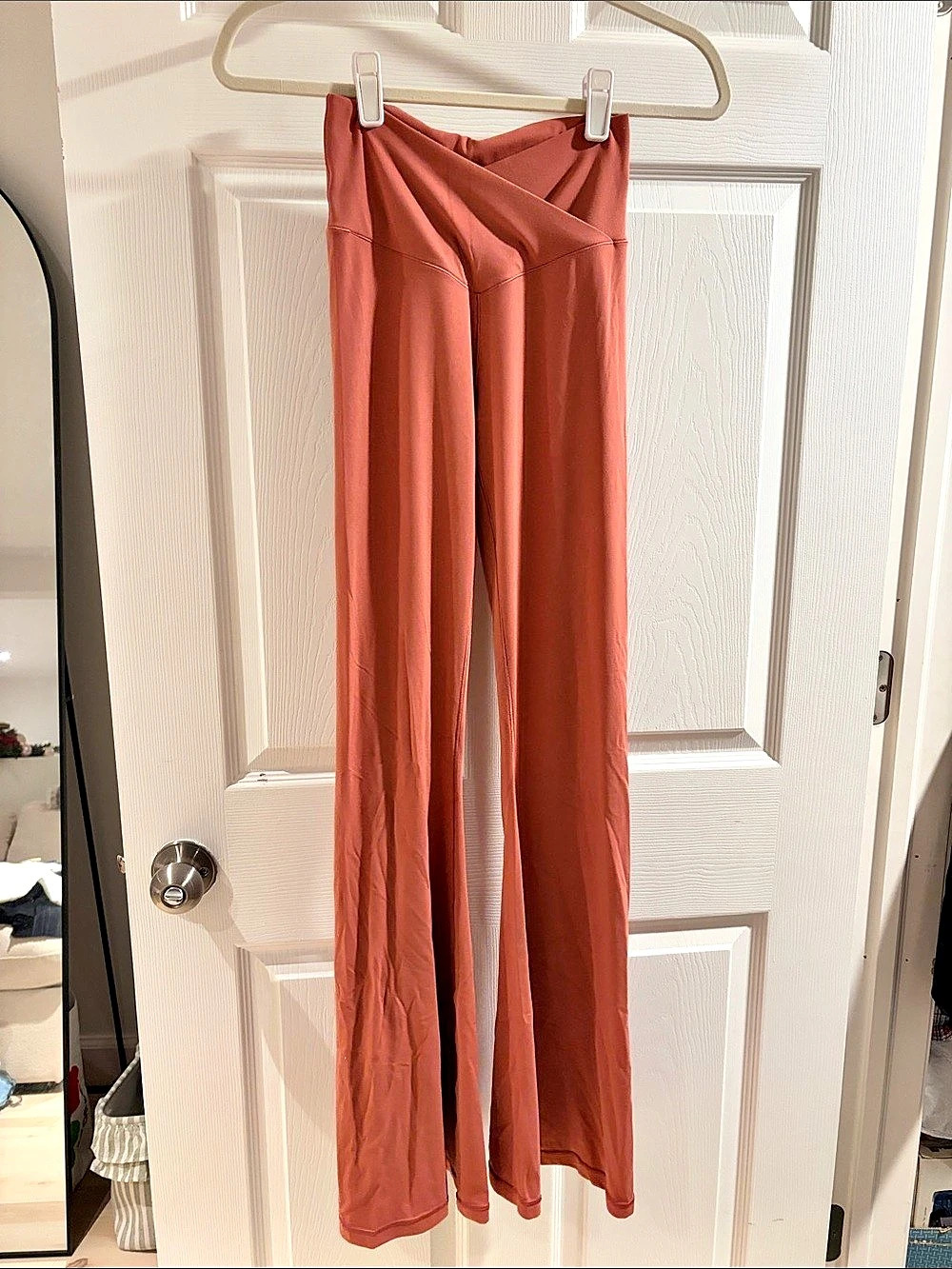 OFFLINE Wide Leg Pants in Salmon Size Medium Long